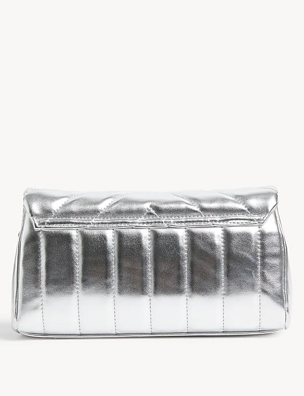 Quilted Chain Strap Shoulder Bag