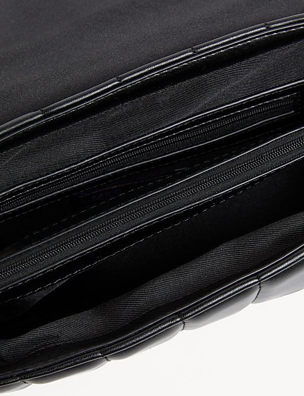 Quilted Chain Strap Shoulder Bag
