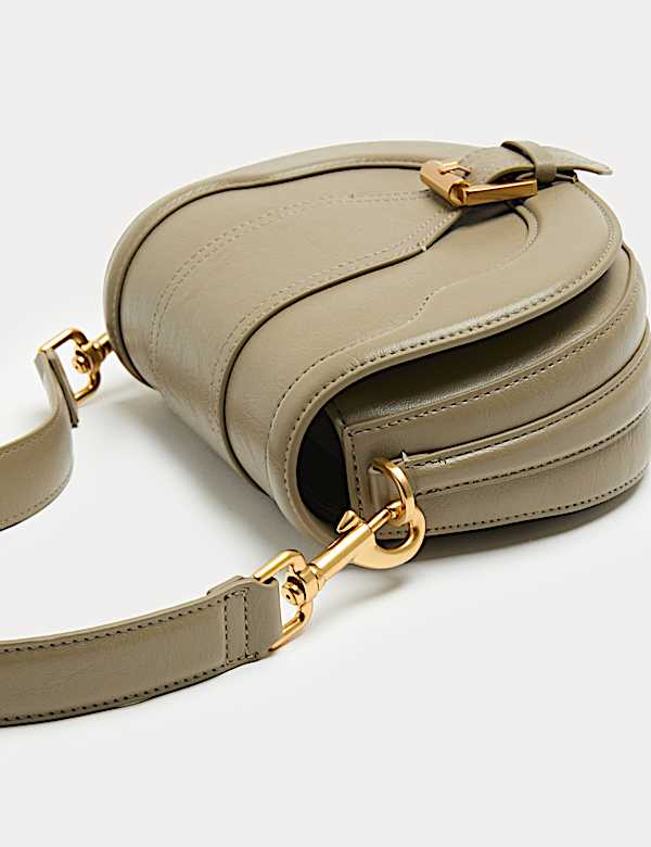 Sacoche &agrave; boucle - CH