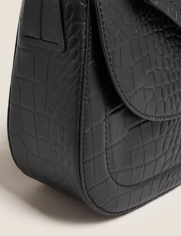 The Leather Saddle Bag