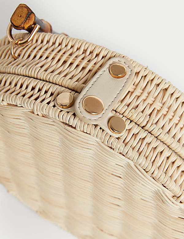 Rattan Top Handle Grab Bag