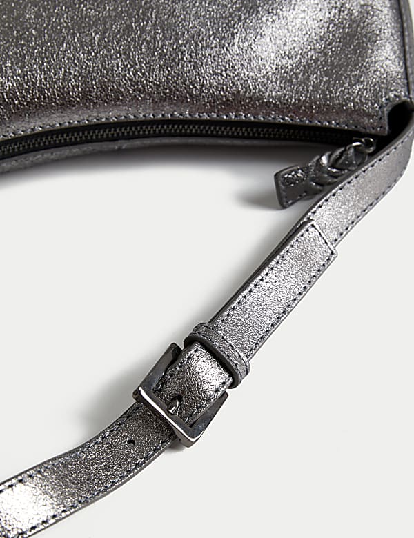 Leather Buckle Detail Shoulder Bag