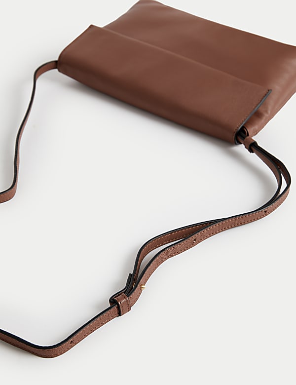 Leather Cross Body Bag - EE
