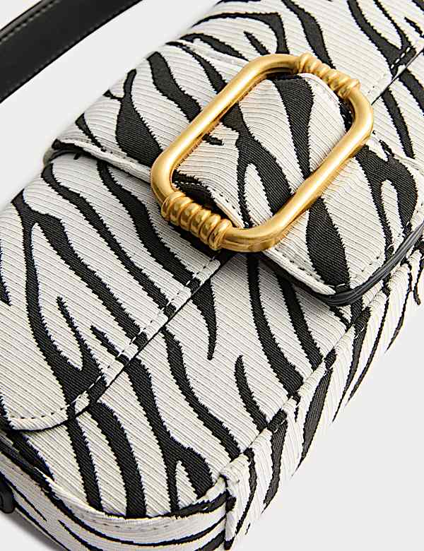 Faux Leather Croc Effect Baguette Bag - NL