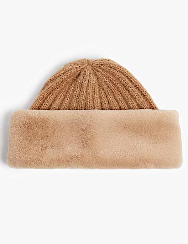 Knitted Textured Cossack Hat