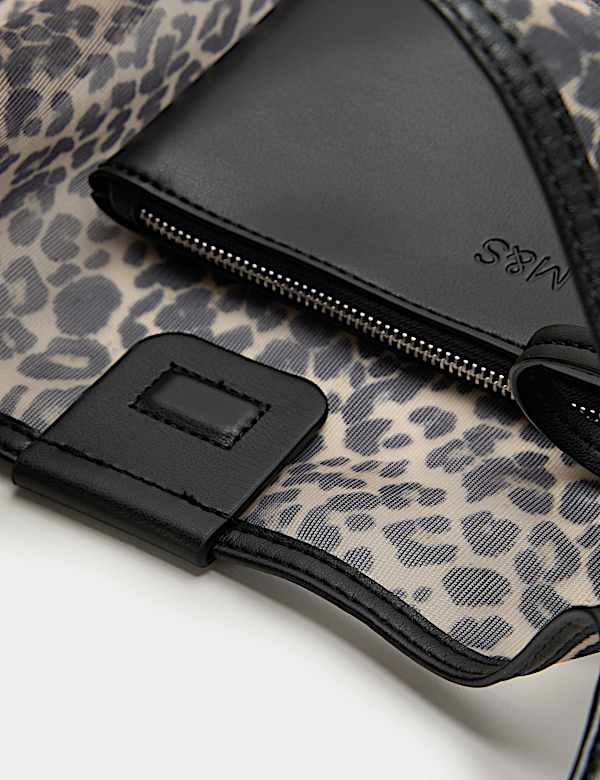 Umh&auml;ngetasche aus Mesh mit Leopardenmuster und Mondmotiv - AT