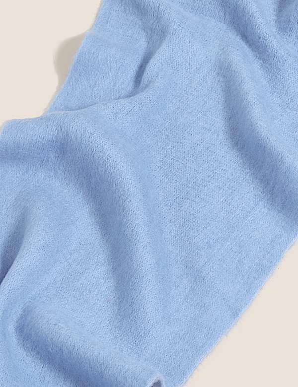 Knitted Tassel Scarf