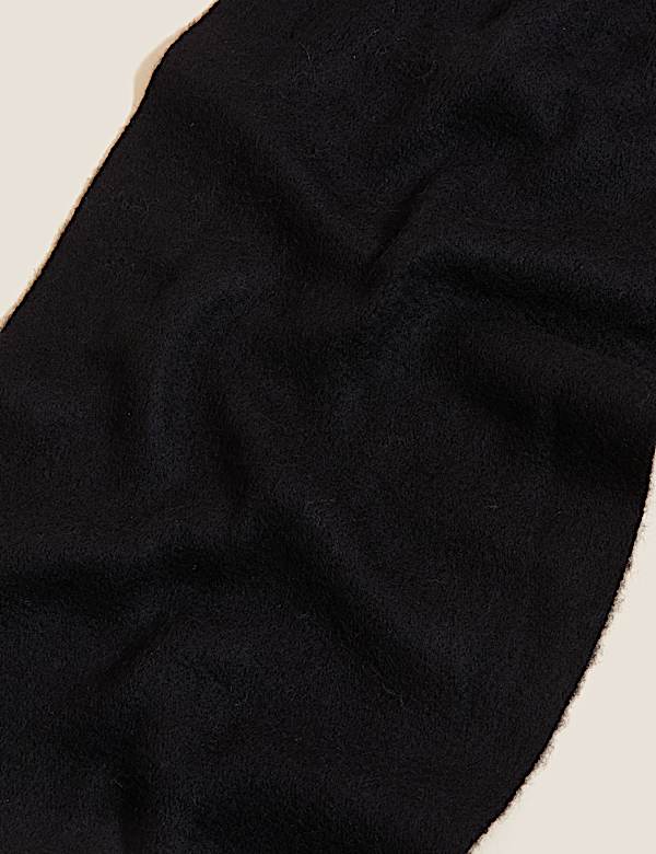 Knitted Tassel Scarf