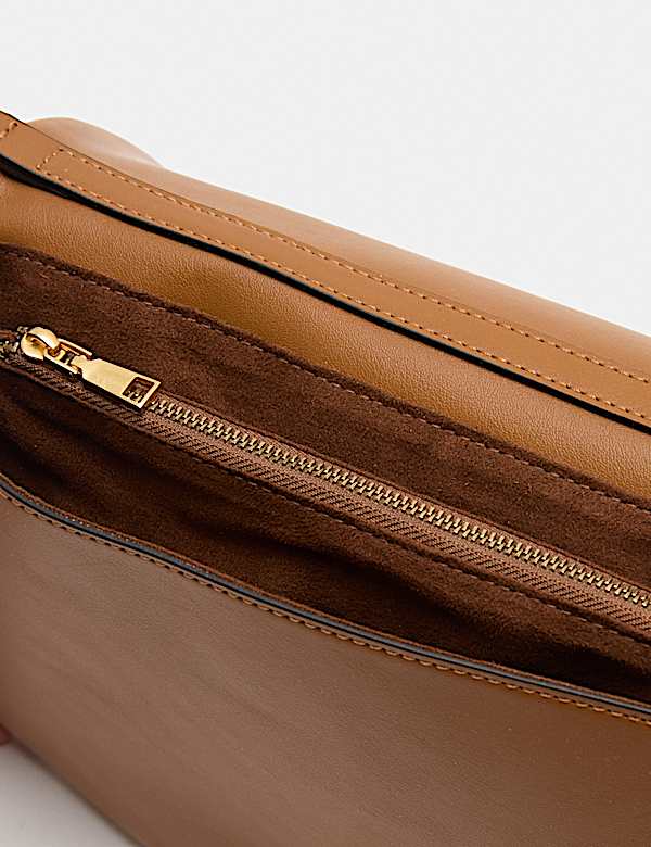 Double Bellow Shoulder Bag - US