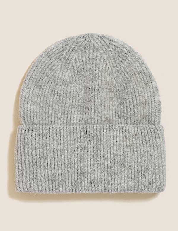 The Knitted Beanie
