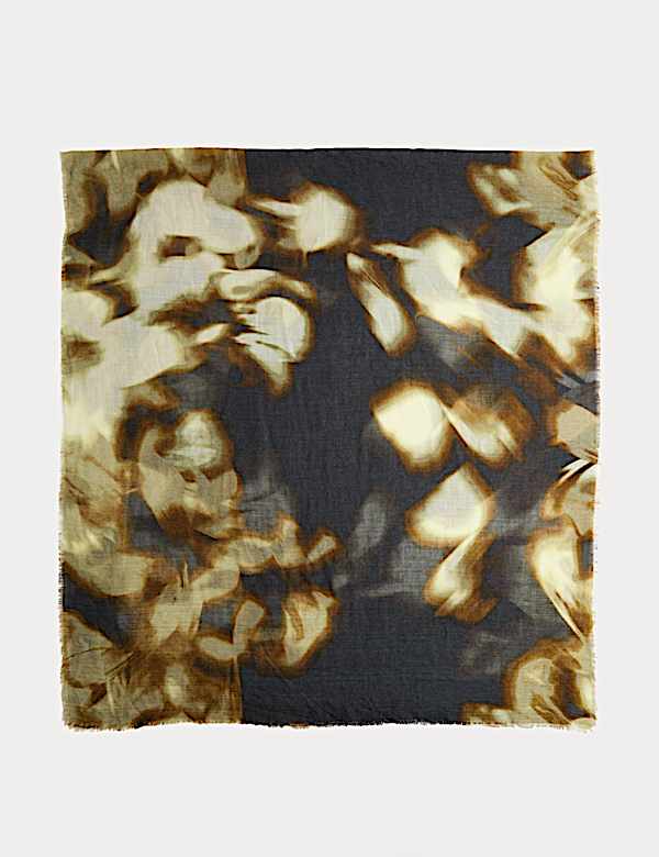 Printed Lightweight Scarf with Wool