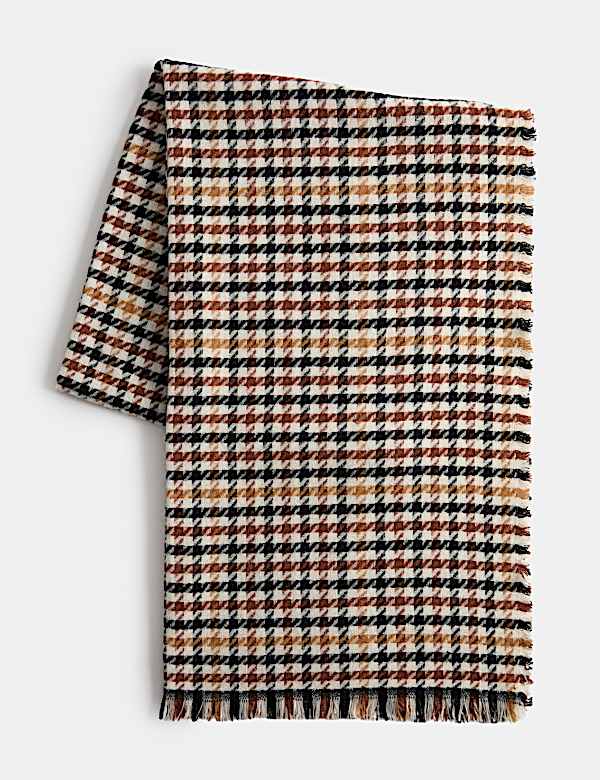Checked Fringed Scarf