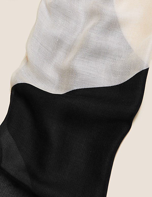 Printed Scarf With Modal