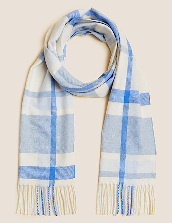 Checked Tassel Scarf