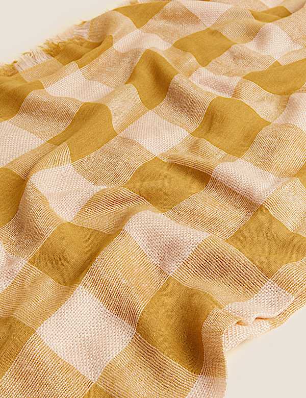 Checked Fringed Scarf with Wool