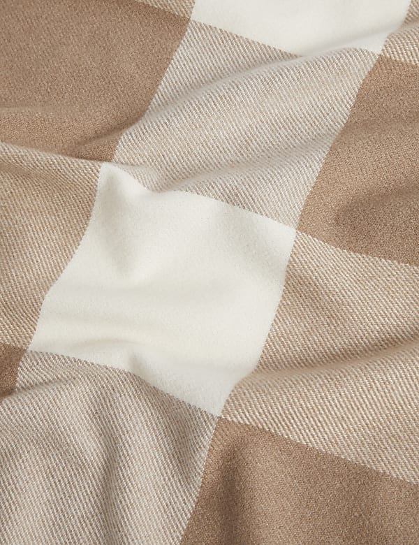 Checked Tassel Scarf