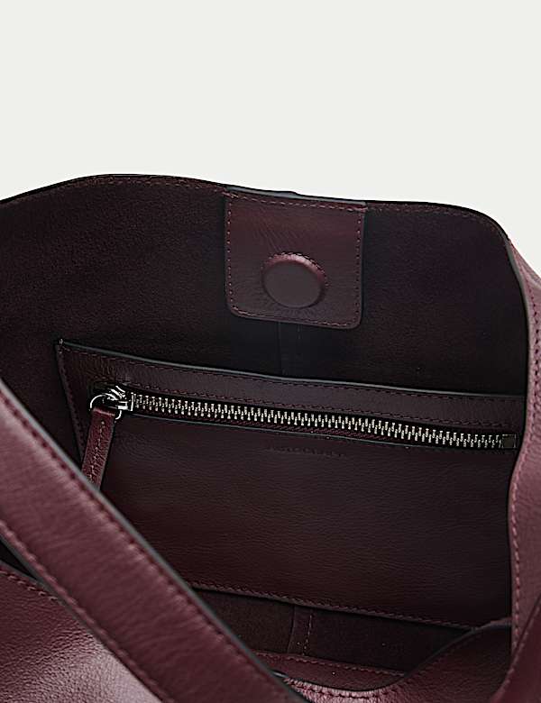 Schultertasche aus Leder mit Griff oben - DE