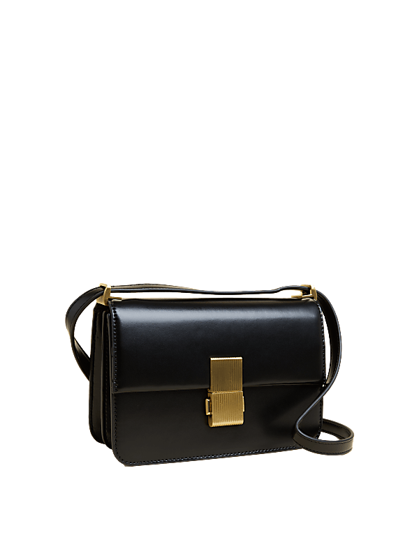 Cross body bag marks and spencer 2025