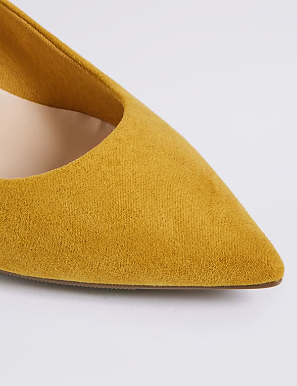 Kitten Heel Pointed Toe Court Shoes