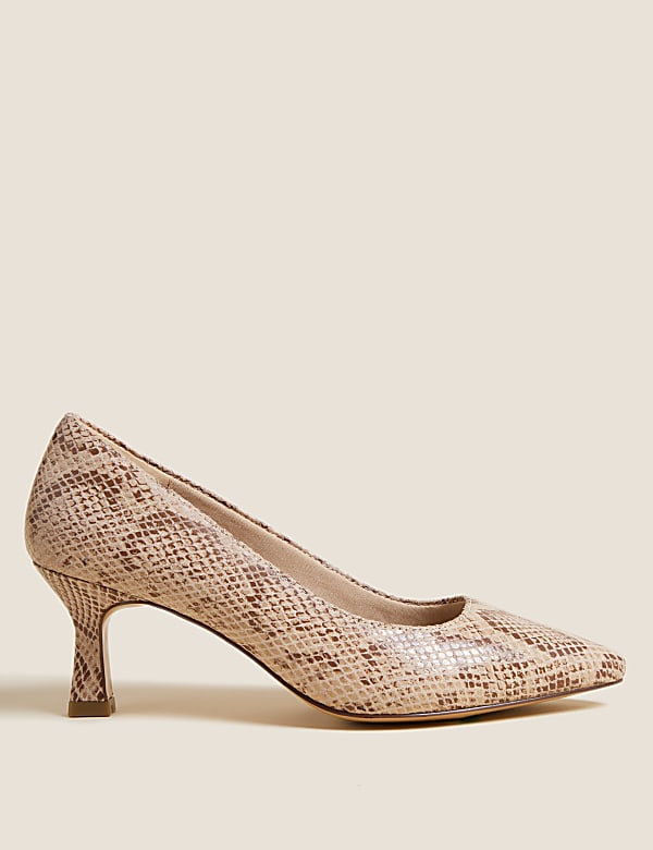 Wide fit kitten heel court shoes on sale