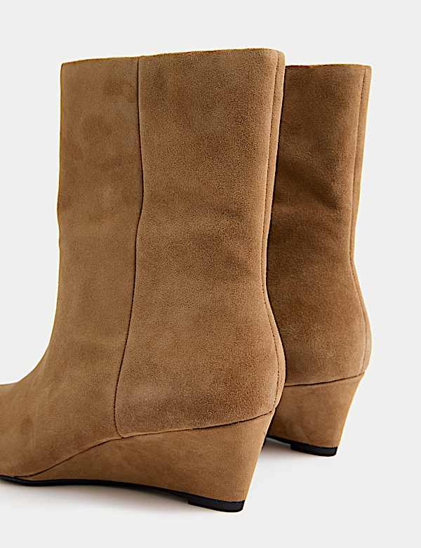 Suede Wedge Pointed Ankle Boots - SK