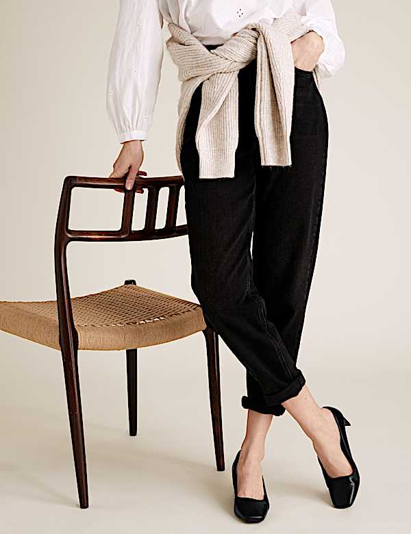 Kitten Heel Square Toe Court Shoes