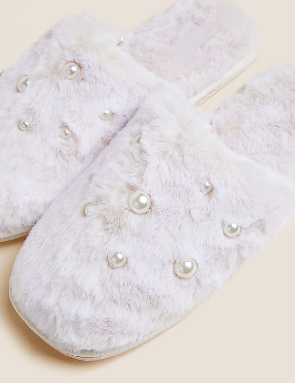 Faux Fur Embellished Mule Slippers