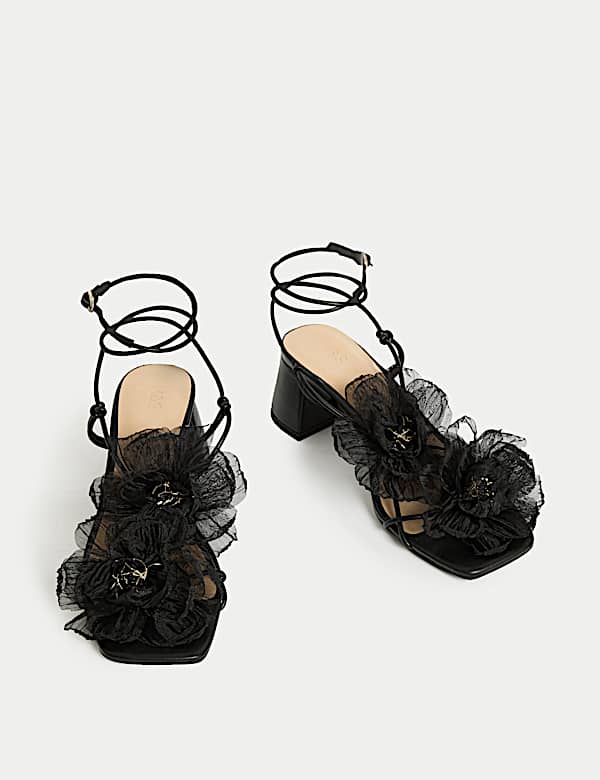 Sandales en organza et fleur à talons carrés   - BE