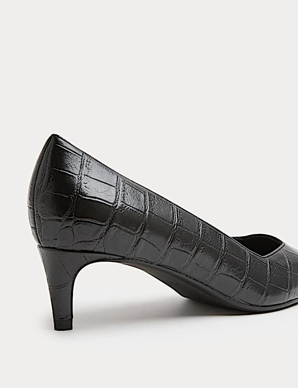 נעלי עקב במרקם עור תנין עם עקב קיטן וחרטום מוארך - IL