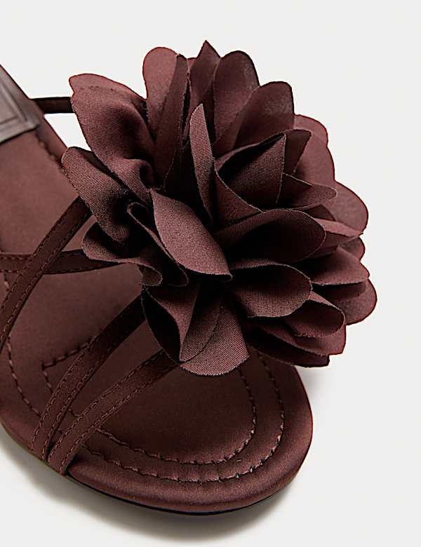 Mules de tac&oacute;n de aguja con adornos - US