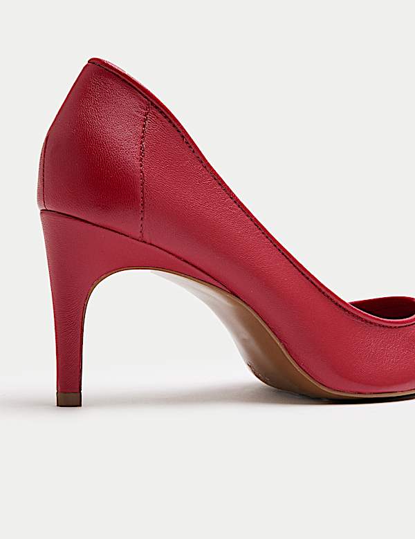 Zapatos de sal&oacute;n de piel con puntera de pico y tac&oacute;n de aguja - ES