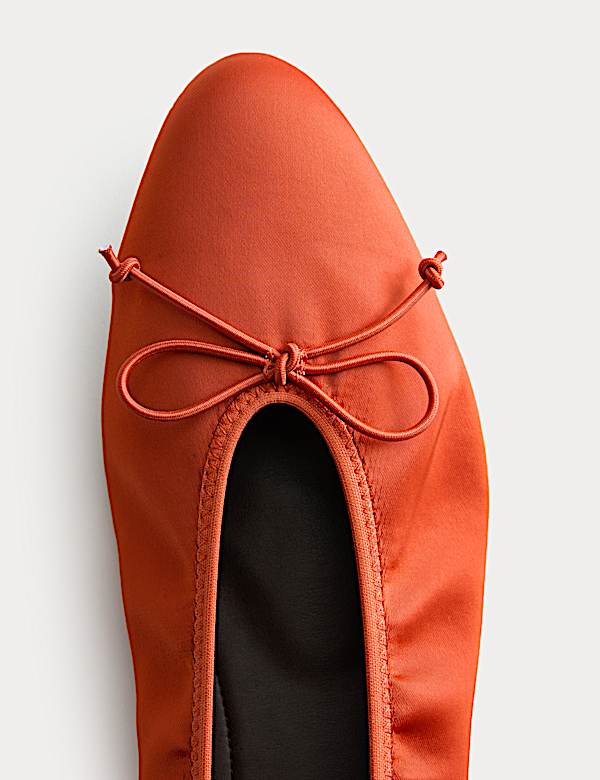Satin Flat Ballet Pumps - DE