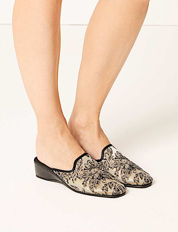 Wedge Heel Floral Print Mule Slippers