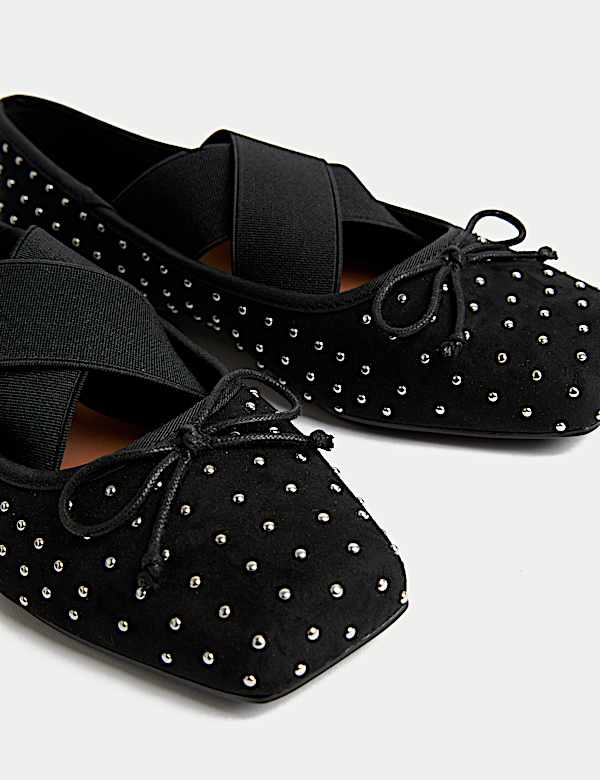 נעלי בלרינה שטוחות מסטן עם ניטים - IL