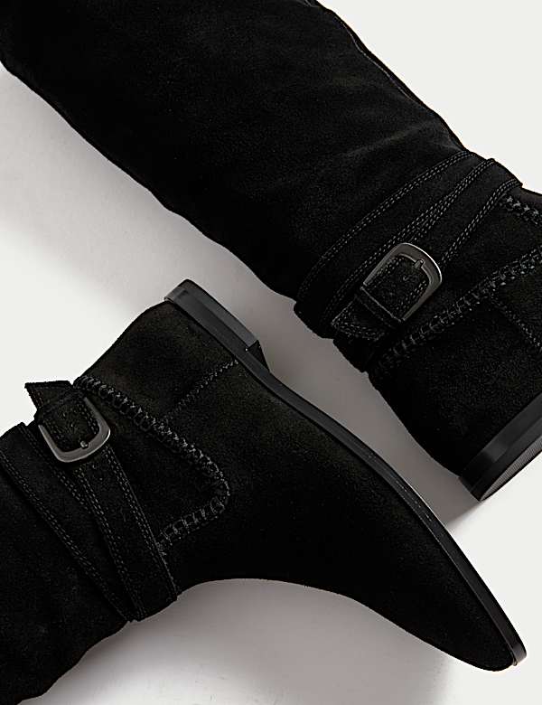 מגפי זמש שטוחים בגובה הברך עם אבזם - IL