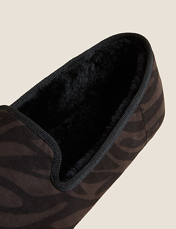 Leopard Print Faux Fur Lined Slippers