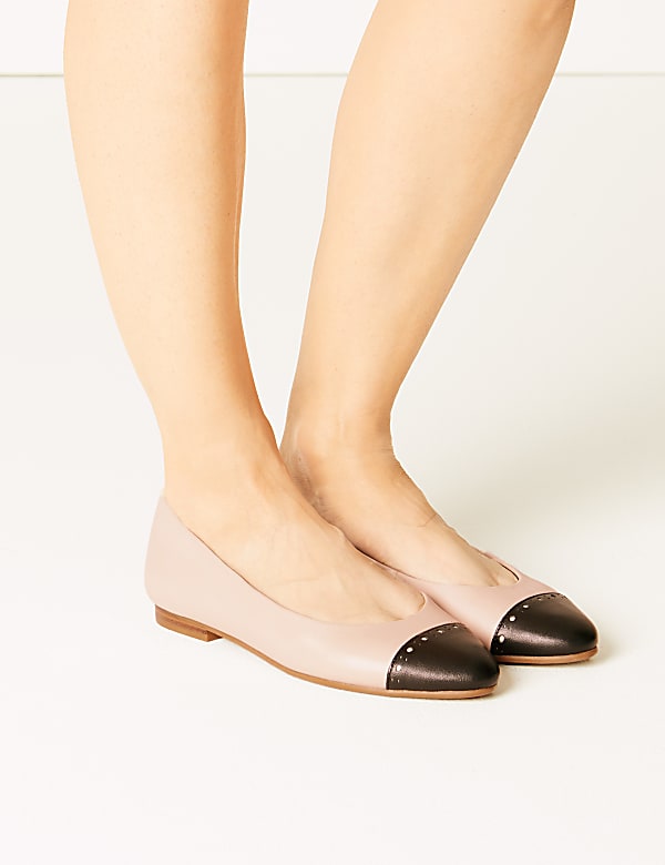 Leather almond toe pumps 2025