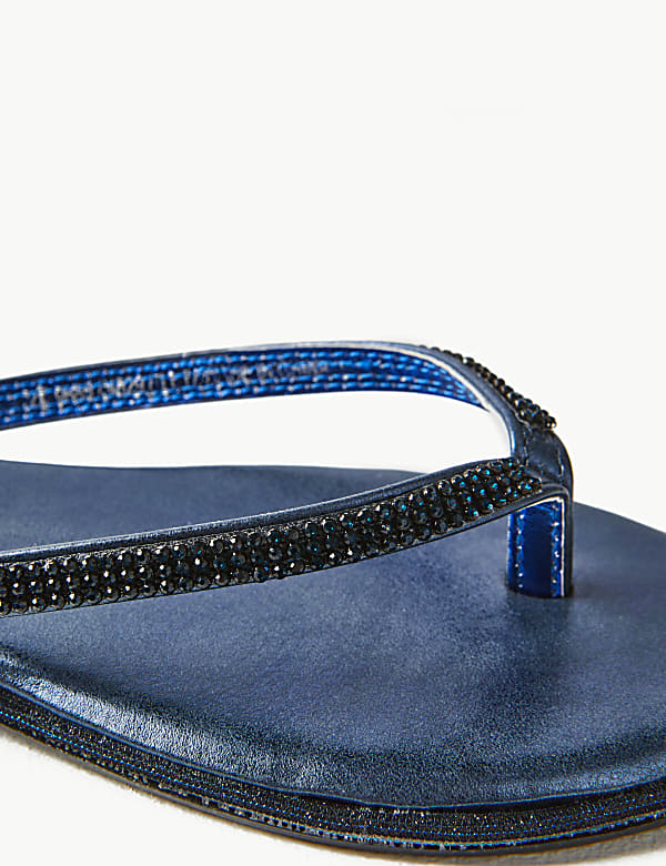 Diamanté Flip-Flops