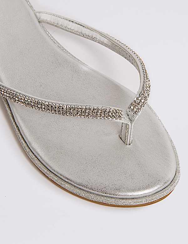 Diamant&eacute; Flip-Flops