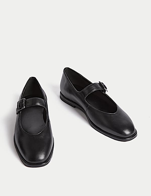 Kožené páskové polobotky - CZ