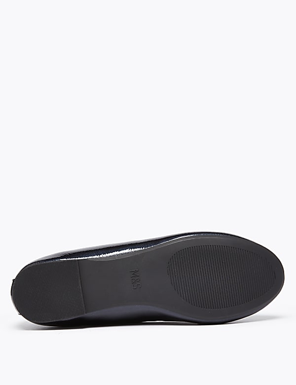 Tassel Trim Loafers