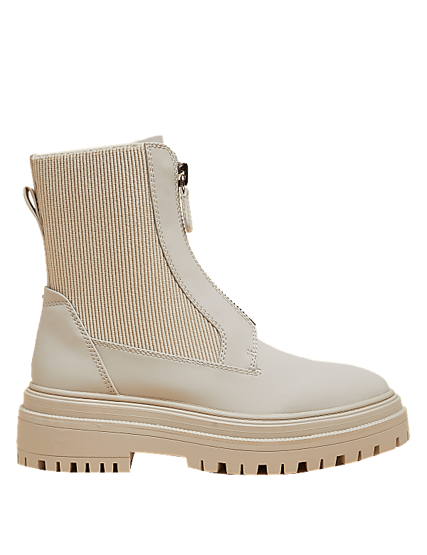 Chunky Chelsea Flatform Ankle Boots
