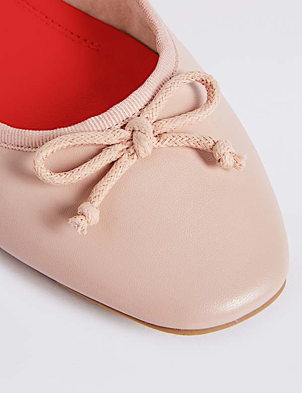 Bow Square Toe Pumps