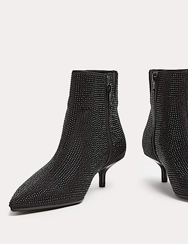 Botines de puntera de punta con satén y tacón kitten - US