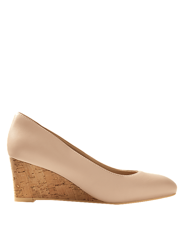 Nude wedge court shoes 2025