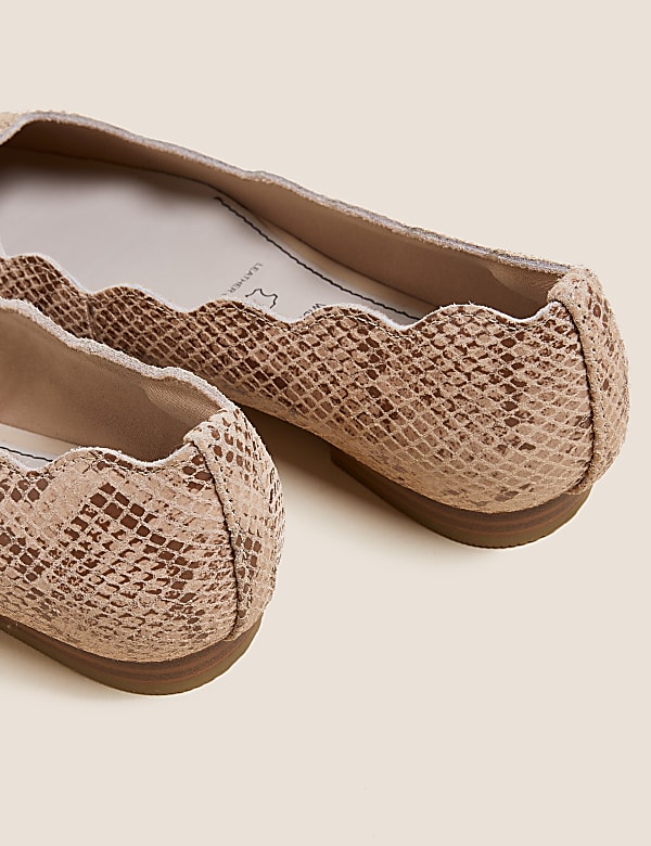 Wide Fit Leather Animal Print Pumps