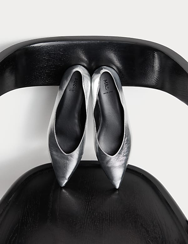 Leather Pointed Pump - JP