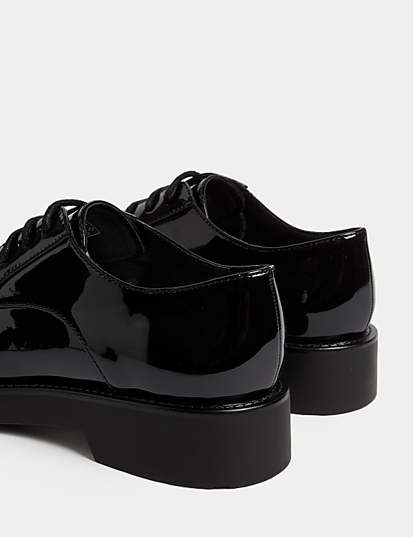 Zapatos planos de charol con cordones - US