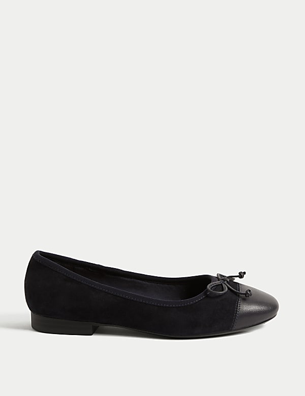 Black suede flat pumps shop