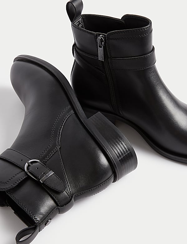 Leren enkellaarsjes met gesp en dikke zool - NL